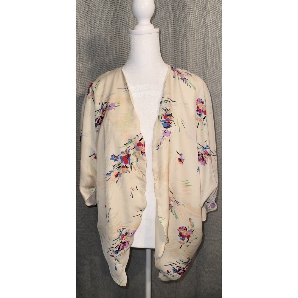 Kimchi Blue Floral Kimono Women's Size XS/S  Short Open Front Wrap Cardigan